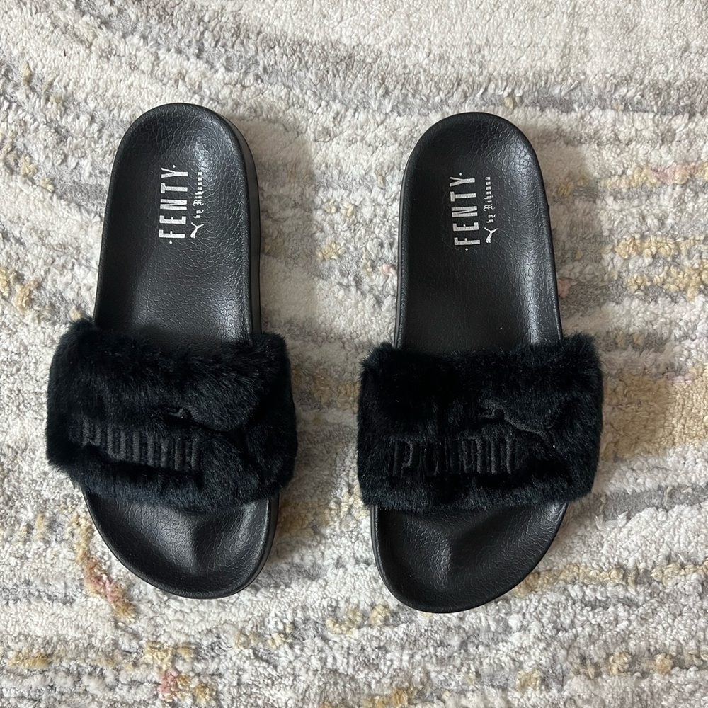 Puma Fenty Black Fur Slides